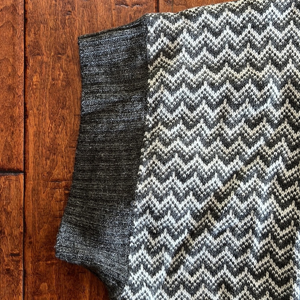 Chevron Cardigan - Picture 6 of 6